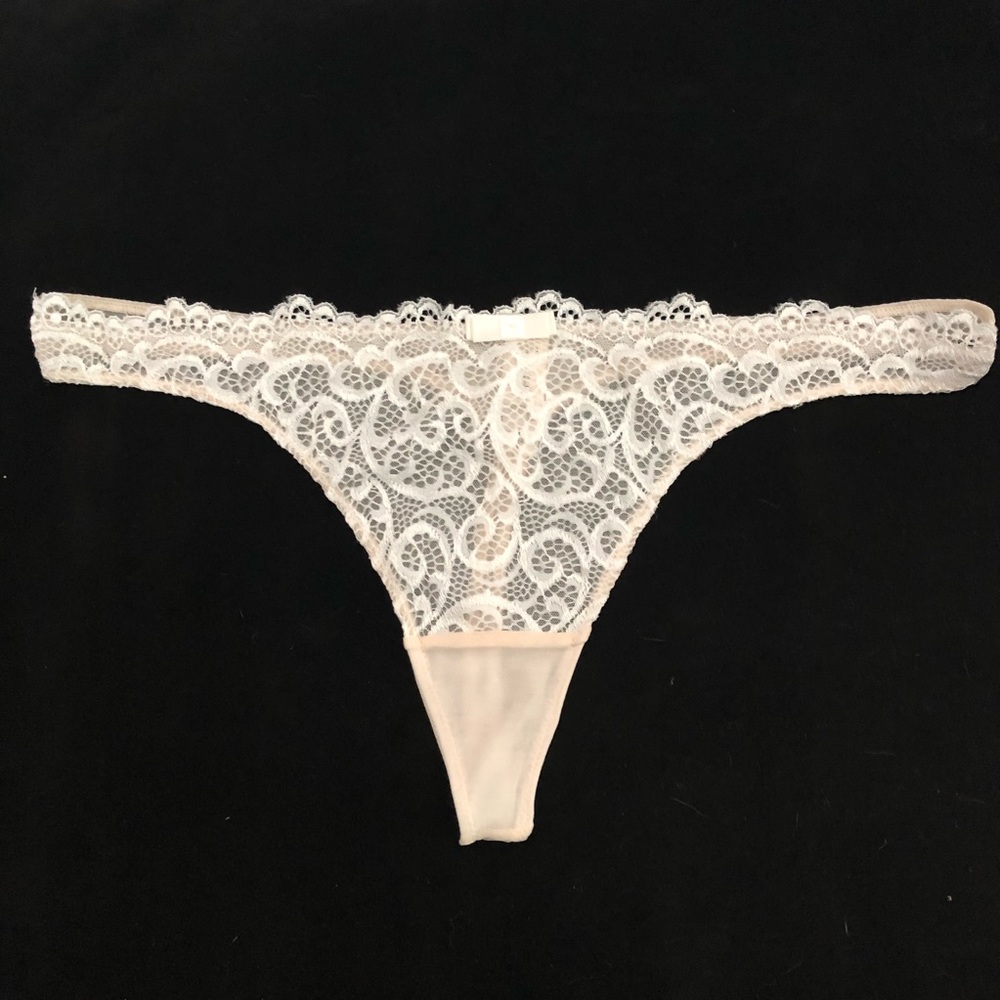 Frederick's of Hollywood lace G-String Thong XL